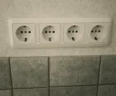 Наша работа Установка блока розеток на кухне фото 1